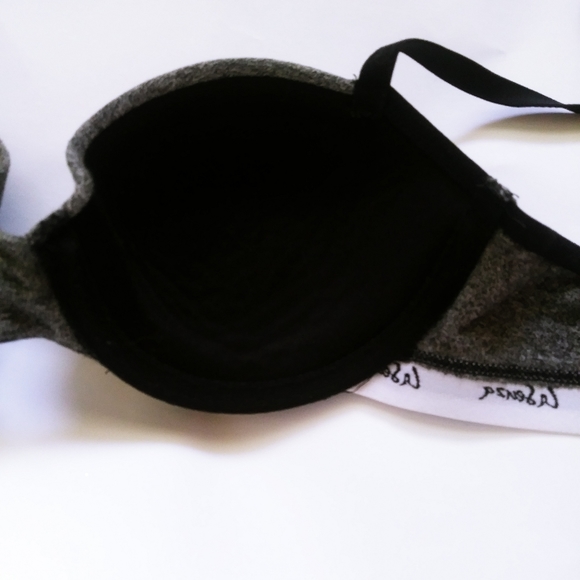 La Senza Gray, Black and White Bra 34A - Picture 11 of 14